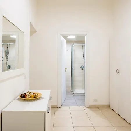 Urban Base Garibaldi By Napoliapartments * نابولي